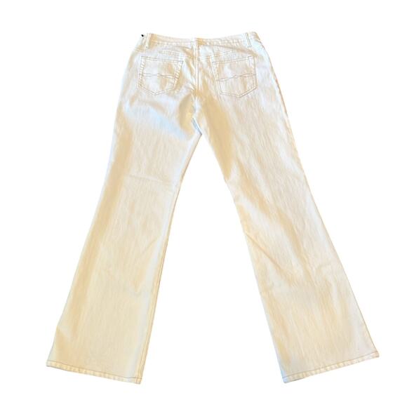 NWT CAbi Off-White Contemporary Boot Cut Jean Style 895 Size 10 - Picture 3 of 8